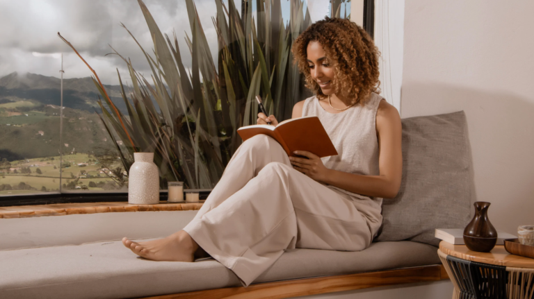 30 Journal Prompts for Self-Reflection: Add to Your Fhynix Routine