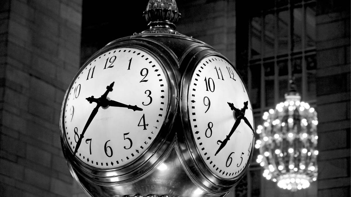 Online Clocking Systems vs Personal Time Tracking