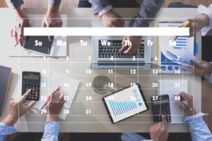 Weekly vs Monthly Planner